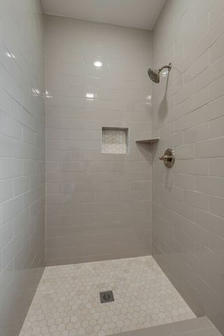 5413 Country Dr, Nashville, TN 37211