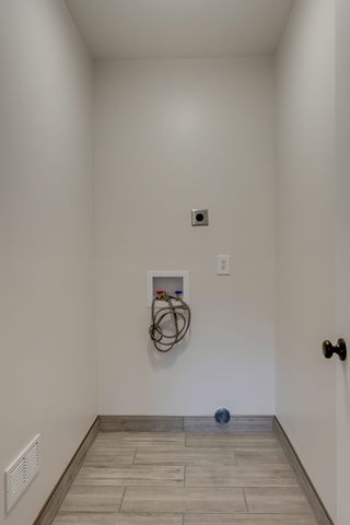 5413 Country Dr, Nashville, TN 37211