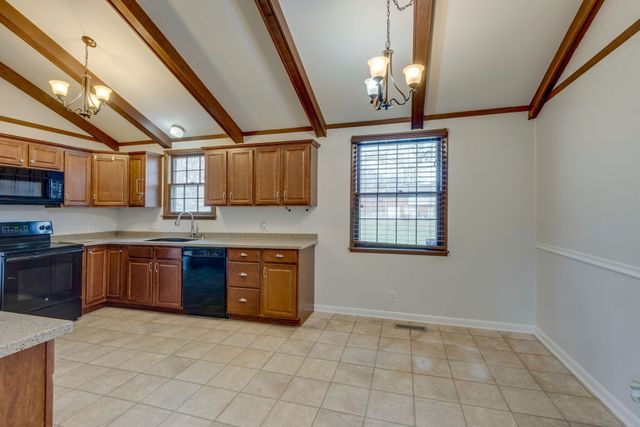 5413 Country Dr, Nashville, TN 37211