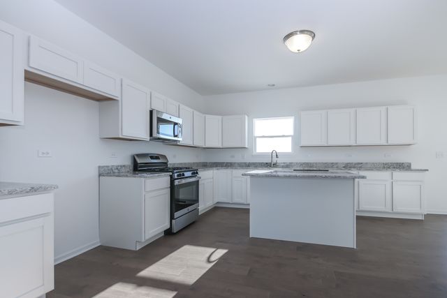 901 WILLOW Road, Manteno, IL 60950