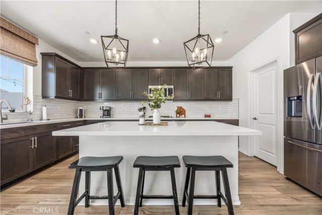 1664 Camellia Lane, Redlands, CA 92374