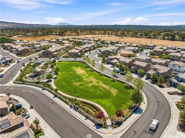1664 Camellia Lane, Redlands, CA 92374
