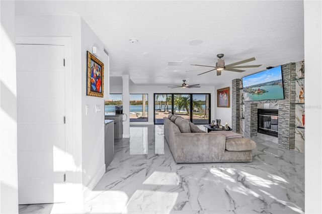 583 CRYSTAL DRIVE, Madeira Beach, FL 33708