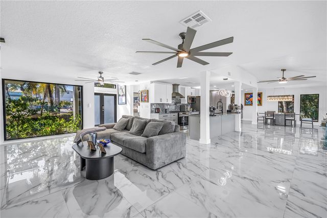 583 CRYSTAL DRIVE, Madeira Beach, FL 33708