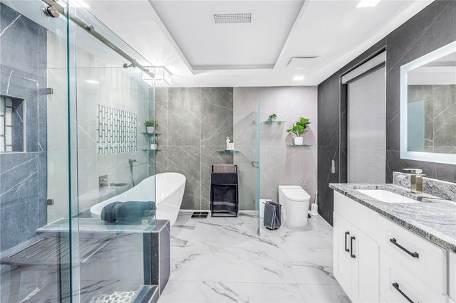 583 CRYSTAL DRIVE, Madeira Beach, FL 33708