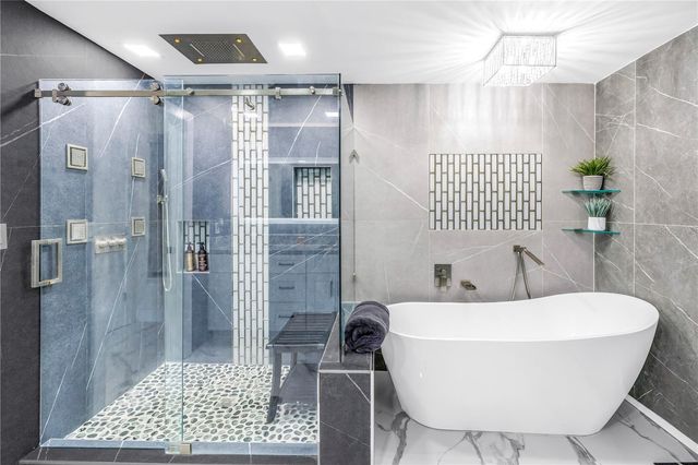 583 CRYSTAL DRIVE, Madeira Beach, FL 33708