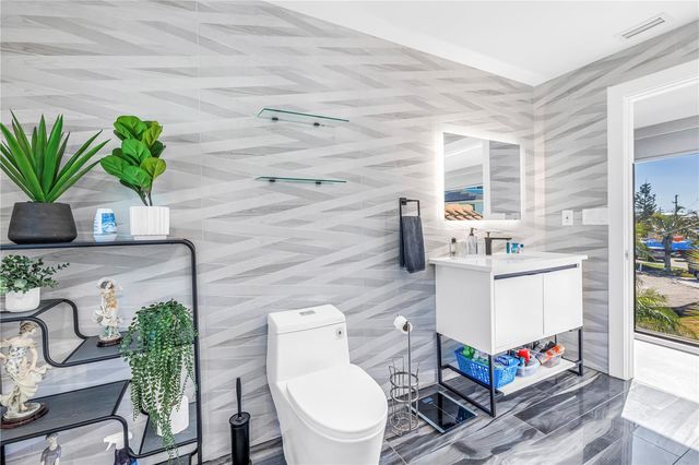 583 CRYSTAL DRIVE, Madeira Beach, FL 33708