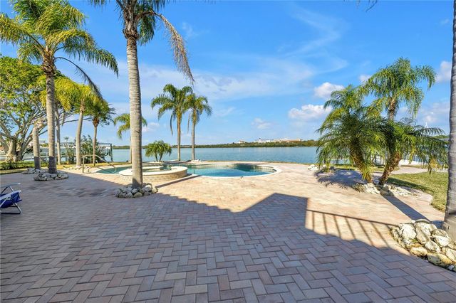 583 CRYSTAL DRIVE, Madeira Beach, FL 33708