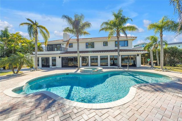 583 CRYSTAL DRIVE, Madeira Beach, FL 33708