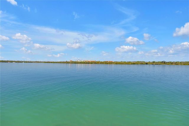 583 CRYSTAL DRIVE, Madeira Beach, FL 33708