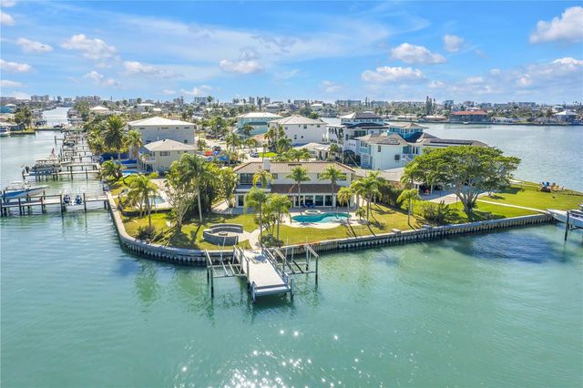 583 CRYSTAL DRIVE, Madeira Beach, FL 33708