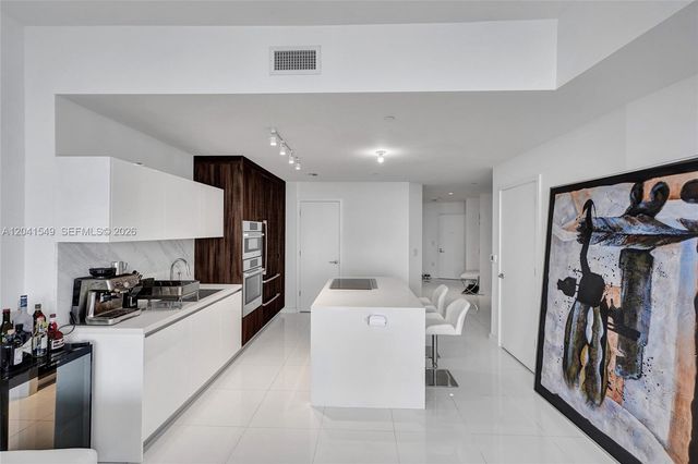 851 NE 1st Ave 3800, Miami, FL 33132