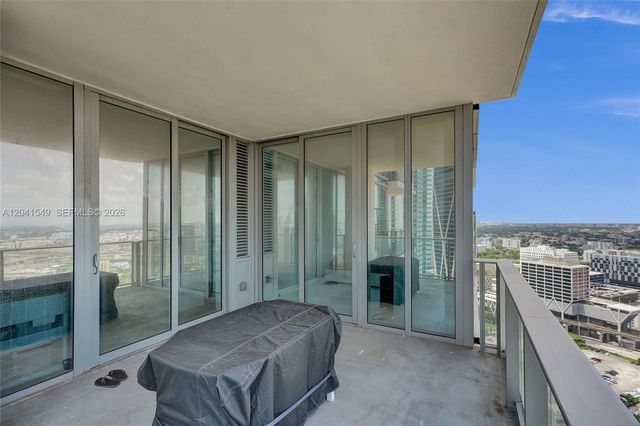 851 NE 1st Ave 3800, Miami, FL 33132
