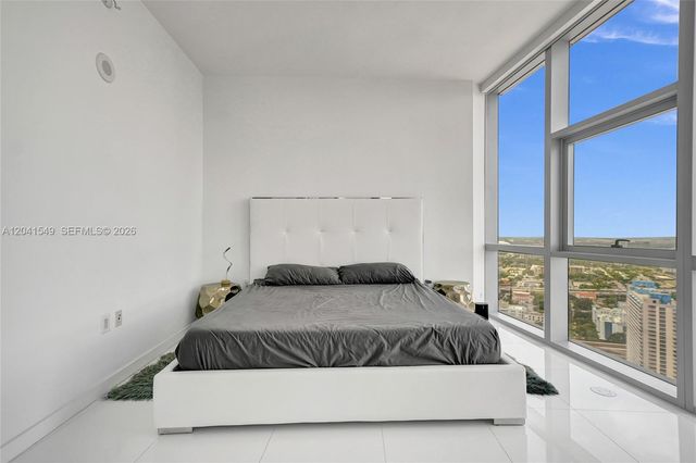 851 NE 1st Ave 3800, Miami, FL 33132