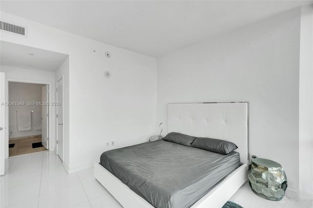 851 NE 1st Ave 3800, Miami, FL 33132