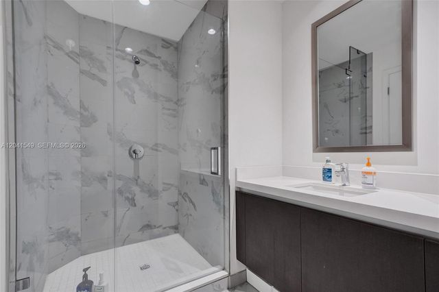 851 NE 1st Ave 3800, Miami, FL 33132
