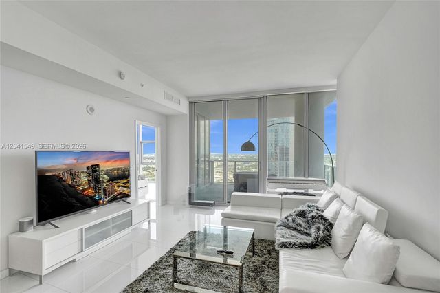 851 NE 1st Ave 3800, Miami, FL 33132