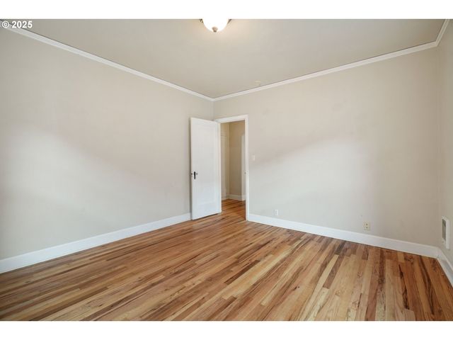 711 Ne RANDALL Ave 203, Portland, OR 97232