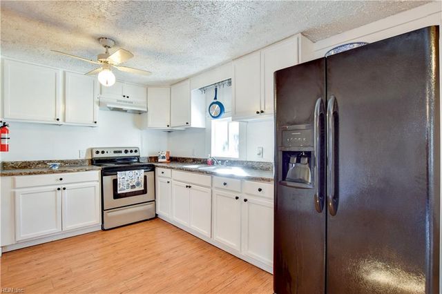 4412 Piney Swamp RD, Hayes, VA 23072