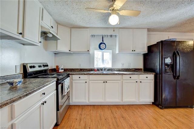 4412 Piney Swamp RD, Hayes, VA 23072