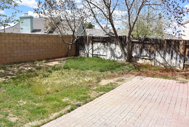 37733 Harvey Street, Palmdale, CA 93550