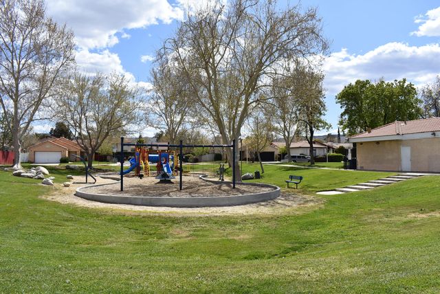 37733 Harvey Street, Palmdale, CA 93550