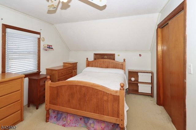 722 Pine St, Roselle Park Boro, NJ 07204