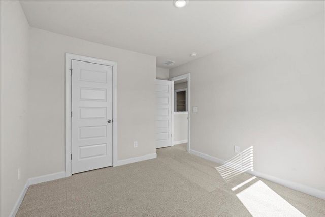 596 Cozy Bluff Road, Spartanburg, SC 29301