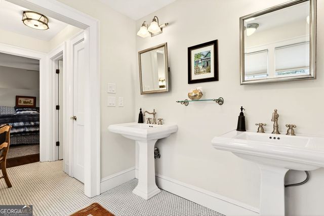 461 Pine Tree Drive NE, Atlanta, GA 30305