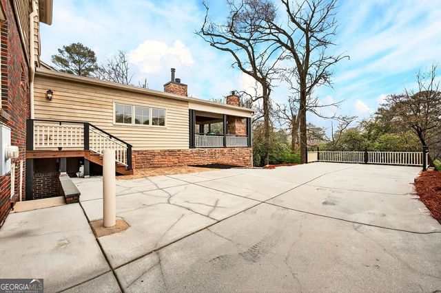 461 Pine Tree Drive NE, Atlanta, GA 30305