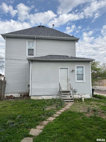 230 E LAWRENCE Avenue, Springfield, IL 62704