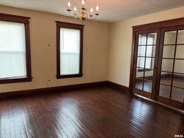 230 E LAWRENCE Avenue, Springfield, IL 62704