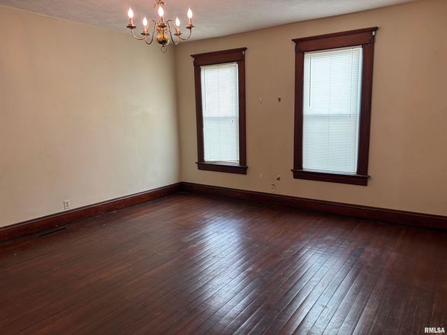 230 E LAWRENCE Avenue, Springfield, IL 62704