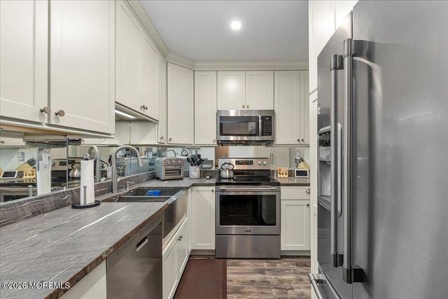 114 Wellington Place, Matawan, NJ 07747