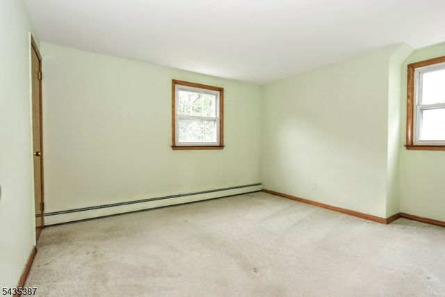 8 Royal Ave, Hawthorne Boro, NJ 07506