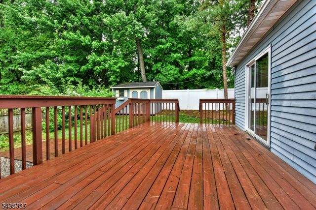 8 Royal Ave, Hawthorne Boro, NJ 07506