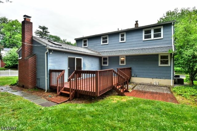 8 Royal Ave, Hawthorne Boro, NJ 07506