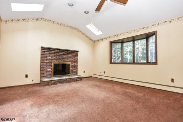 8 Royal Ave, Hawthorne Boro, NJ 07506