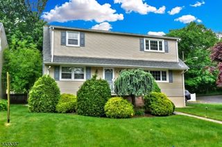 8 Royal Ave, Hawthorne Boro, NJ 07506