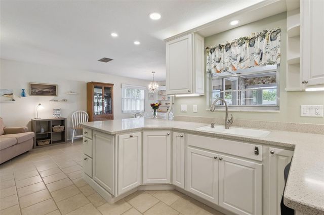 26632 W COVE DRIVE, Tavares, FL 32778