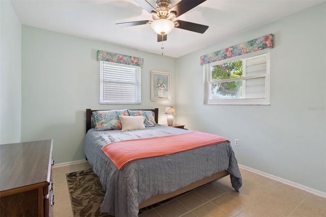 26632 W COVE DRIVE, Tavares, FL 32778