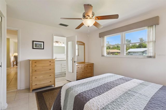26632 W COVE DRIVE, Tavares, FL 32778