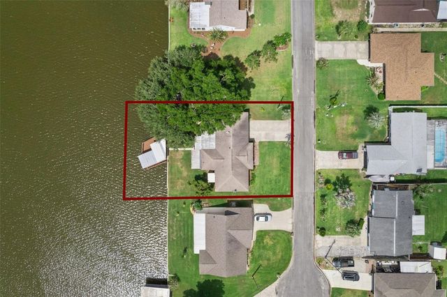 26632 W COVE DRIVE, Tavares, FL 32778