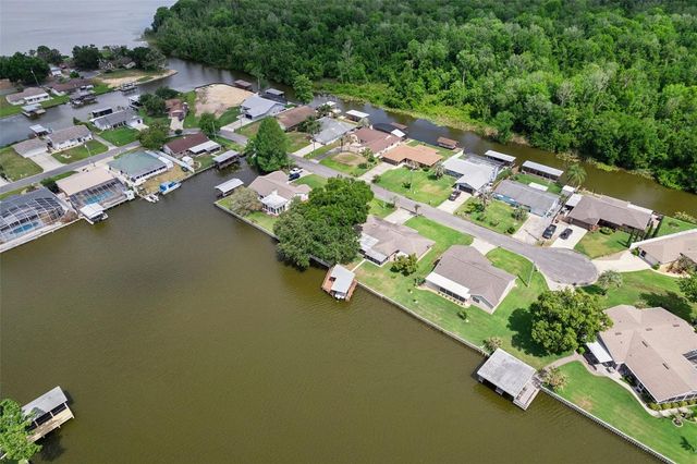 26632 W COVE DRIVE, Tavares, FL 32778