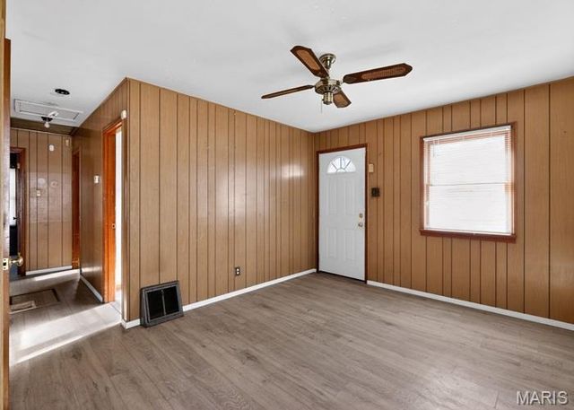 321 Caithness Road, St Louis, MO 63137