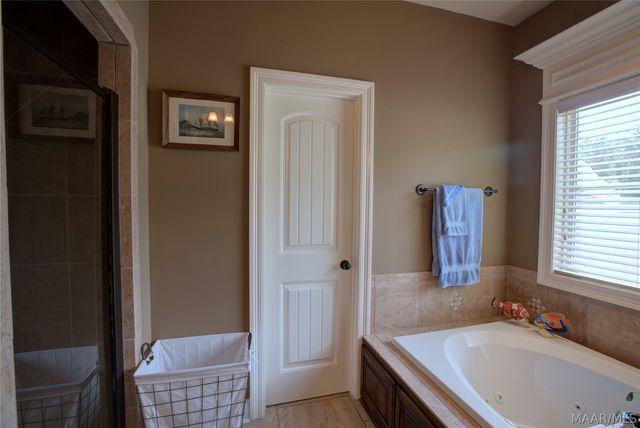 491 SOUTHERN HILLS Drive, Wetumpka, AL 36093