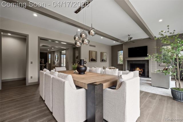 3824 Poppleton Court, Troy, MI 48084