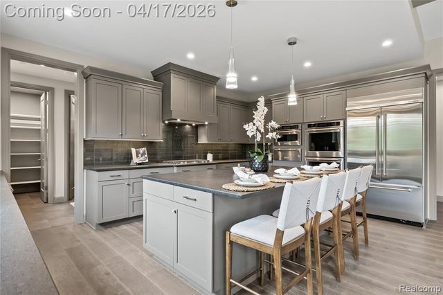3824 Poppleton Court, Troy, MI 48084