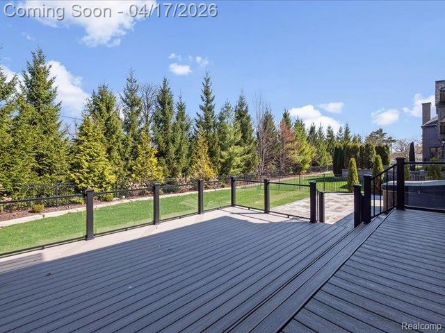 3824 Poppleton Court, Troy, MI 48084