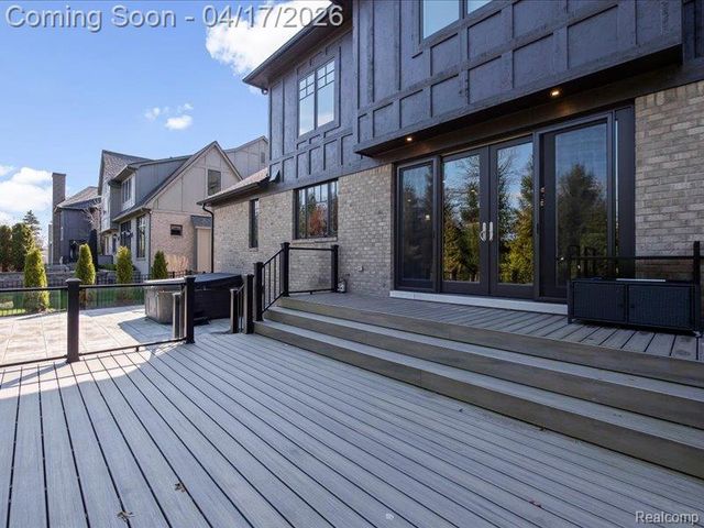 3824 Poppleton Court, Troy, MI 48084
